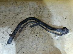 Заливная горловина топливного бака на Mazda Familia S-Wagon BJ5W ZL Фото 2