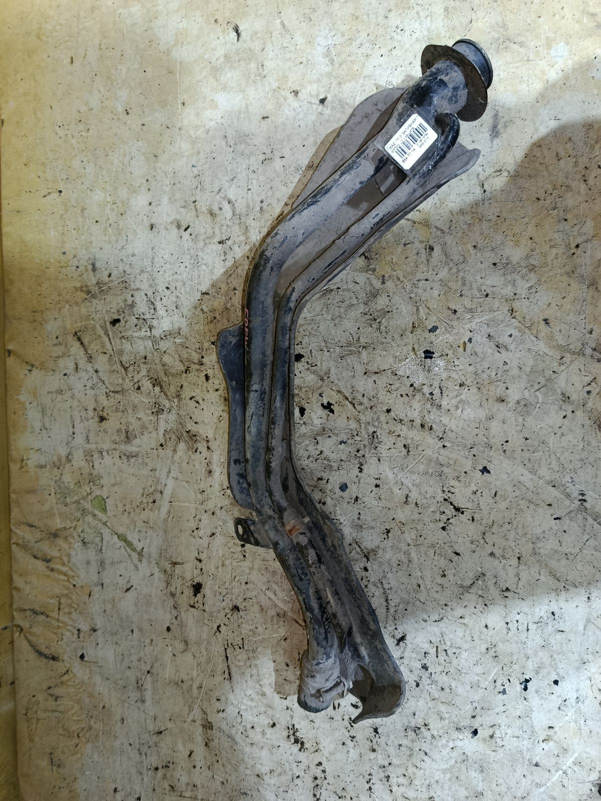 Заливная горловина топливного бака на Mazda Tribute EP3W L3 Фото 1