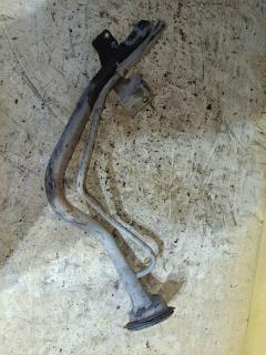 Заливная горловина топливного бака на Nissan Sunny FB15 QG15DE Фото 2