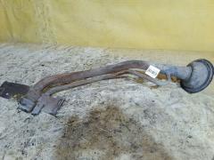 Заливная горловина топливного бака на Nissan Sunny FB15 QG15DE