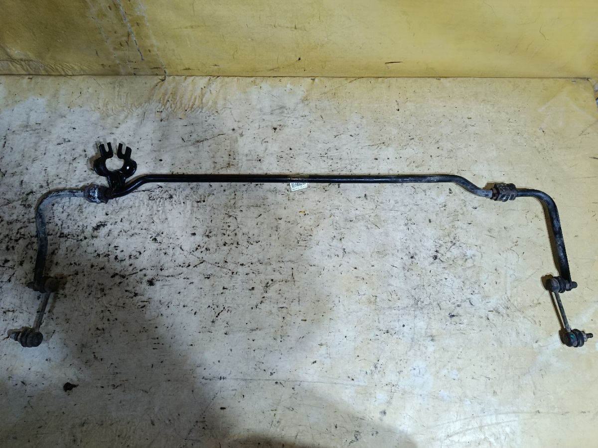 Стабилизатор на Nissan X-Trail NT30 QR20DE Фото 1