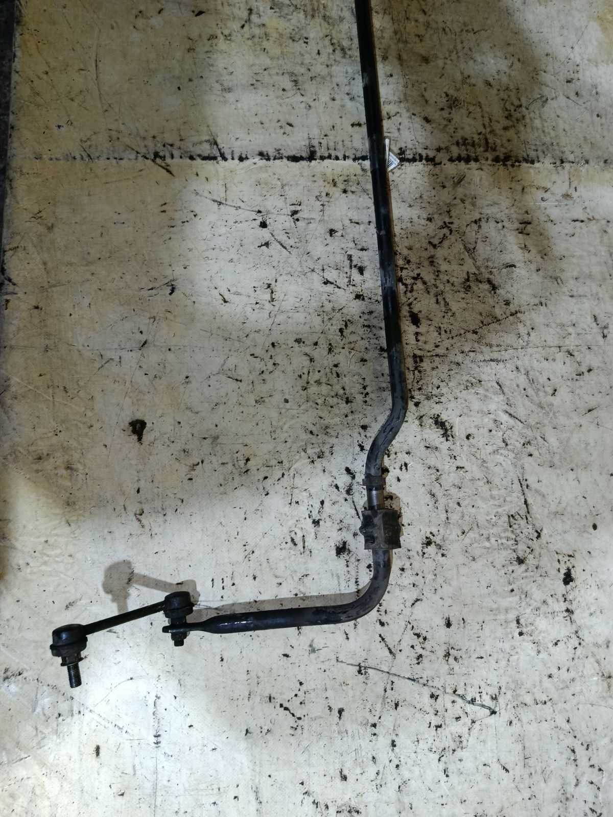 Стабилизатор на Nissan X-Trail NT30 QR20DE Фото 3