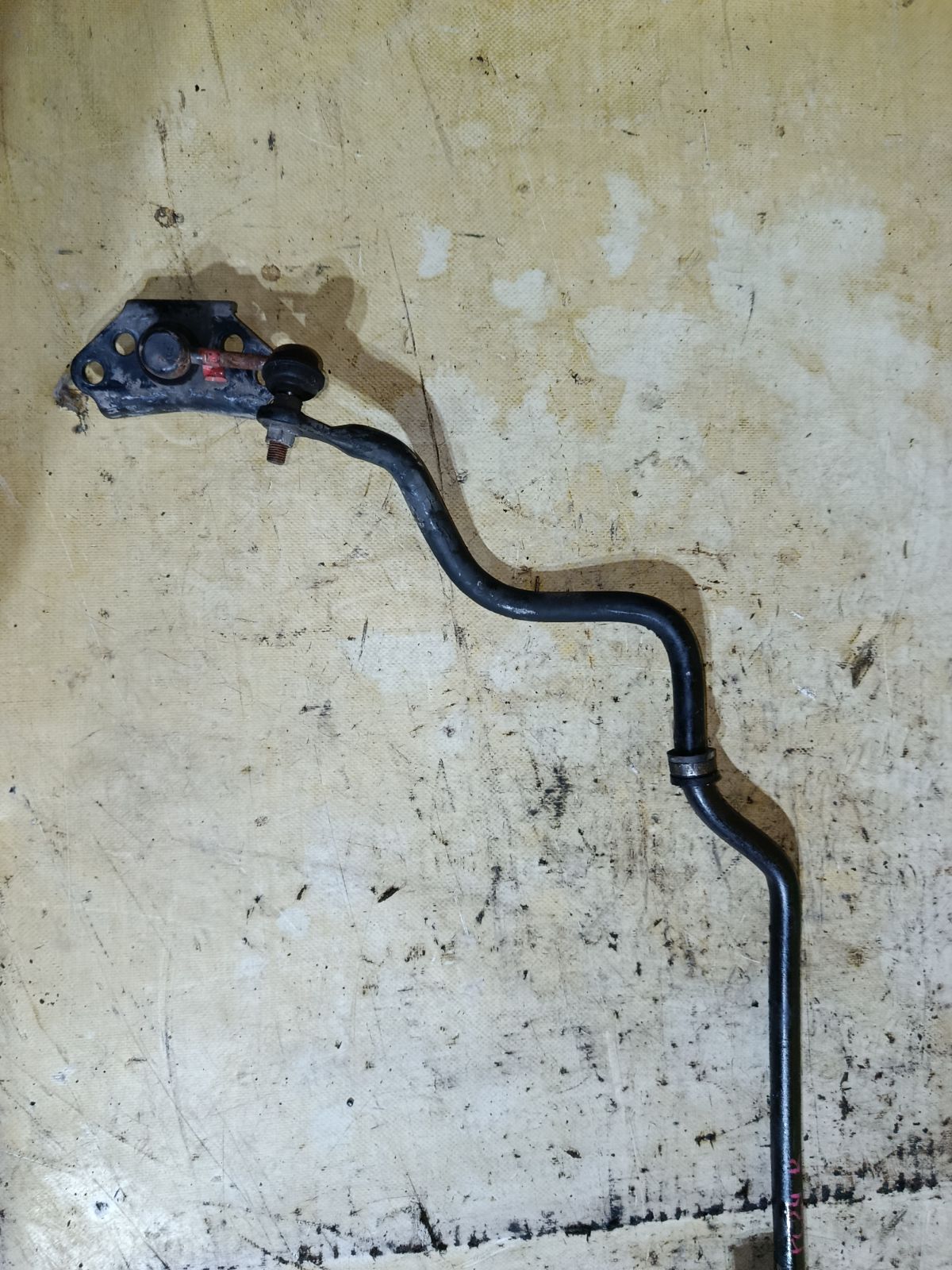 Стабилизатор на Nissan Serena PC24 SR20DE Фото 2