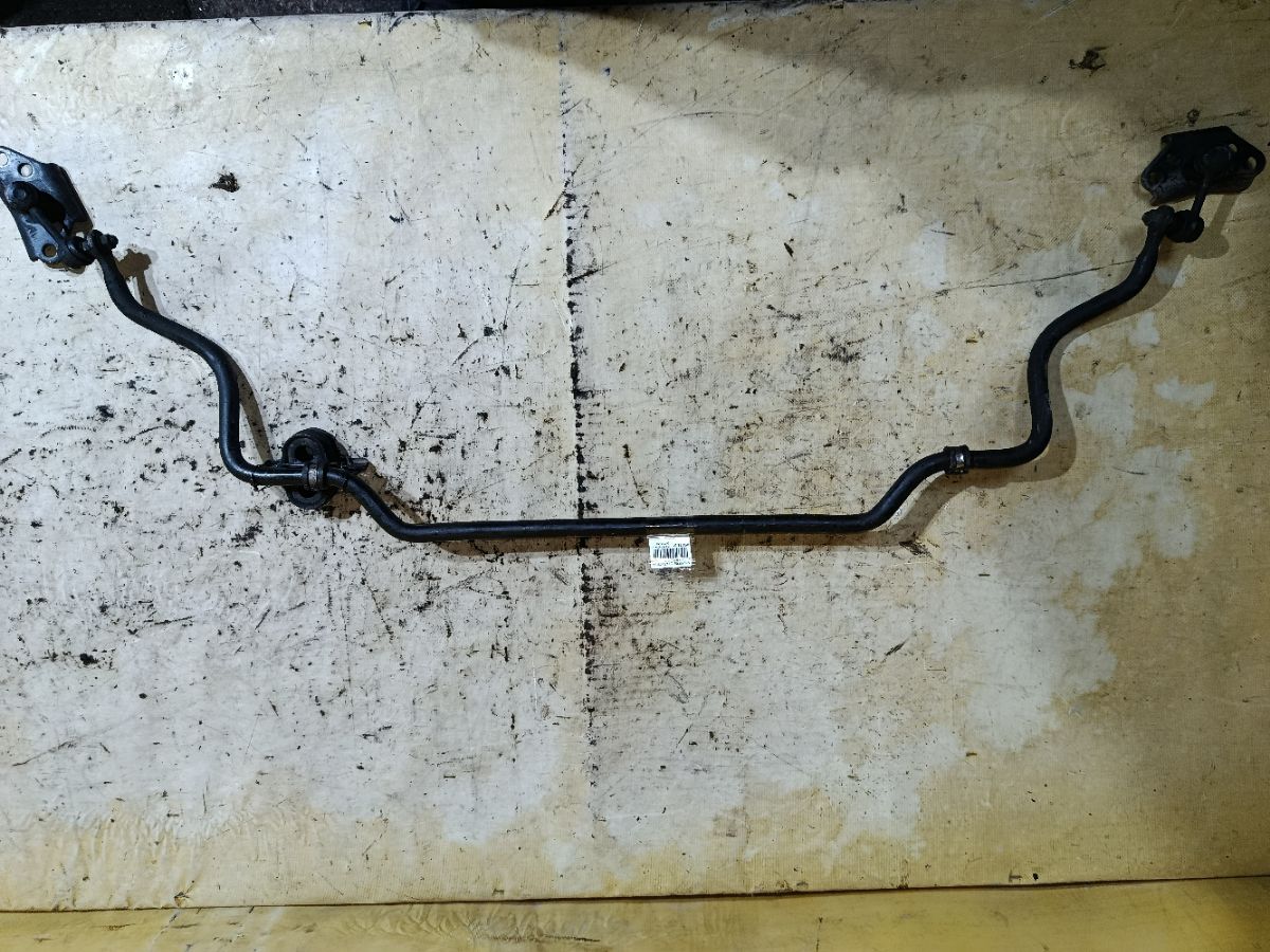 Стабилизатор на Nissan Serena PC24 SR20DE Фото 1