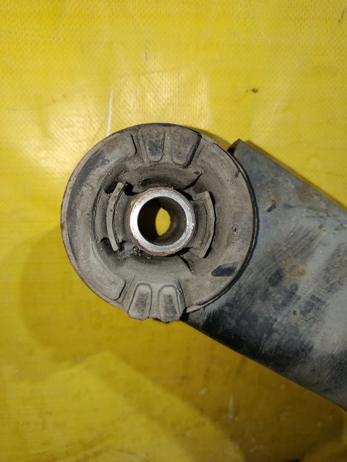 Балка подвески на Nissan Teana J31 VQ23DE Фото 4