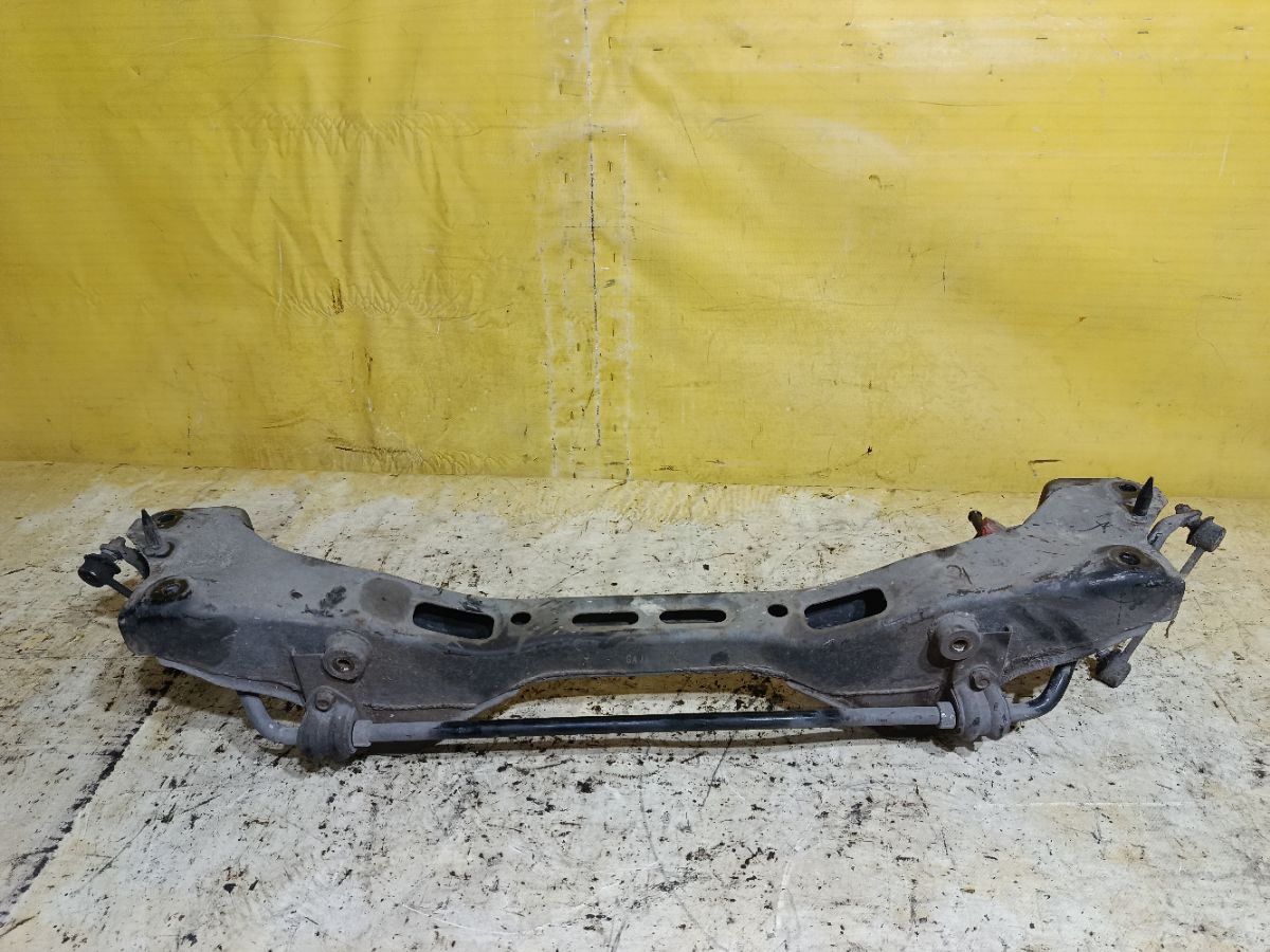 Балка подвески на Hyundai I30 FD G4FC Фото 4