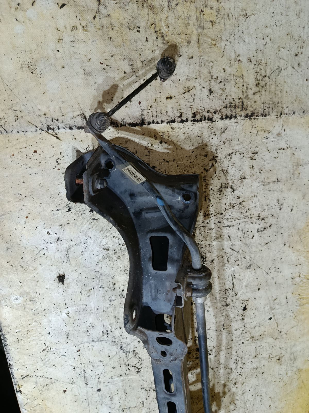 Балка подвески на Hyundai I30 FD G4FC Фото 2