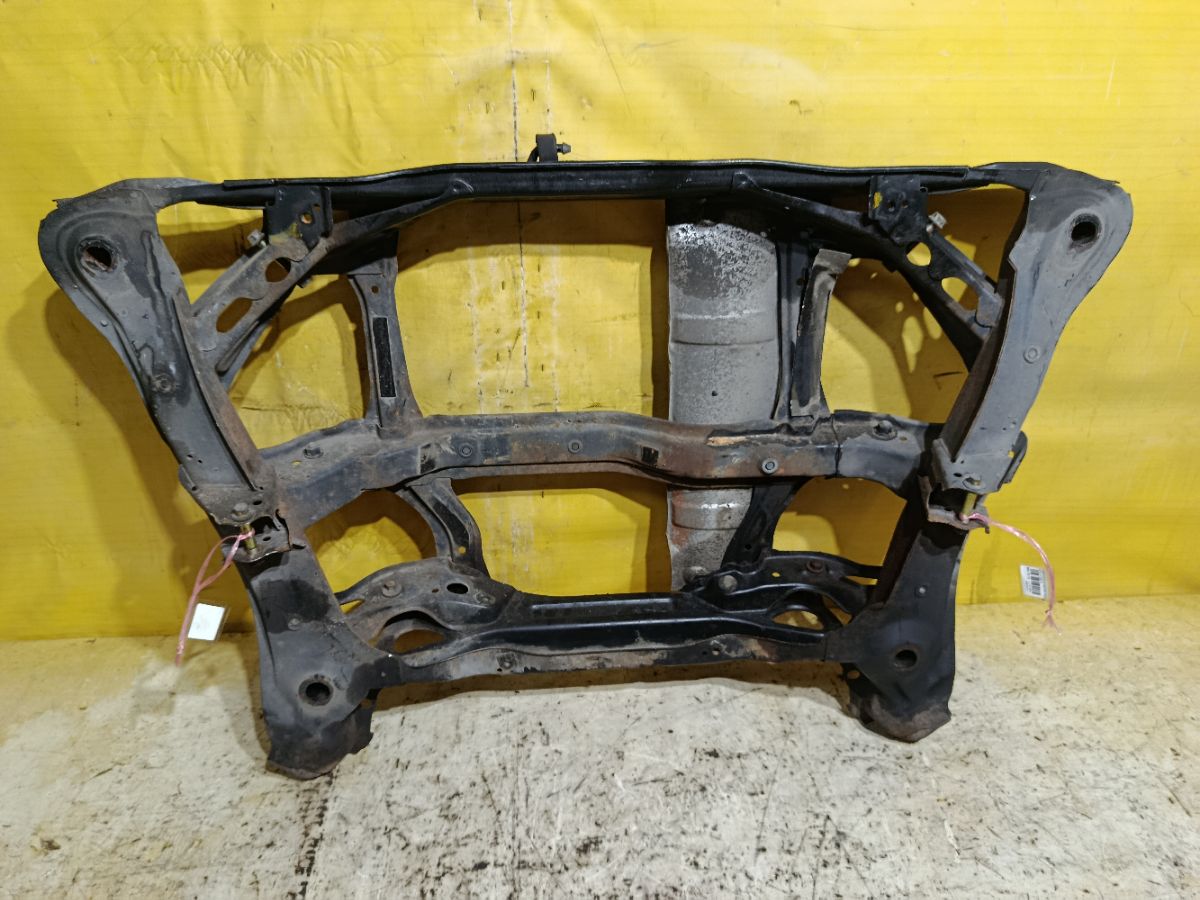 Балка подвески на Honda Accord CF4 F20B Фото 1