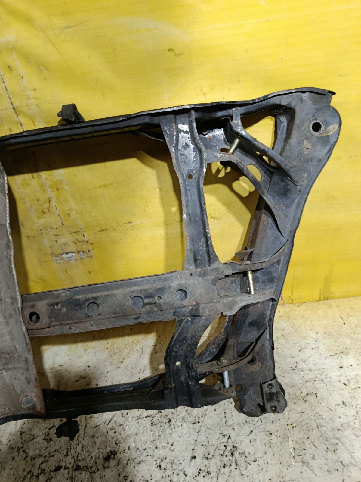 Балка подвески на Honda Accord CF4 F20B Фото 6