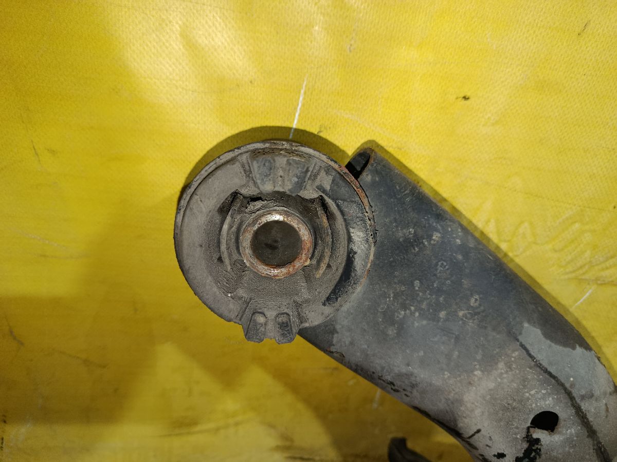 Балка подвески на Nissan Teana J31 VQ23DE Фото 2