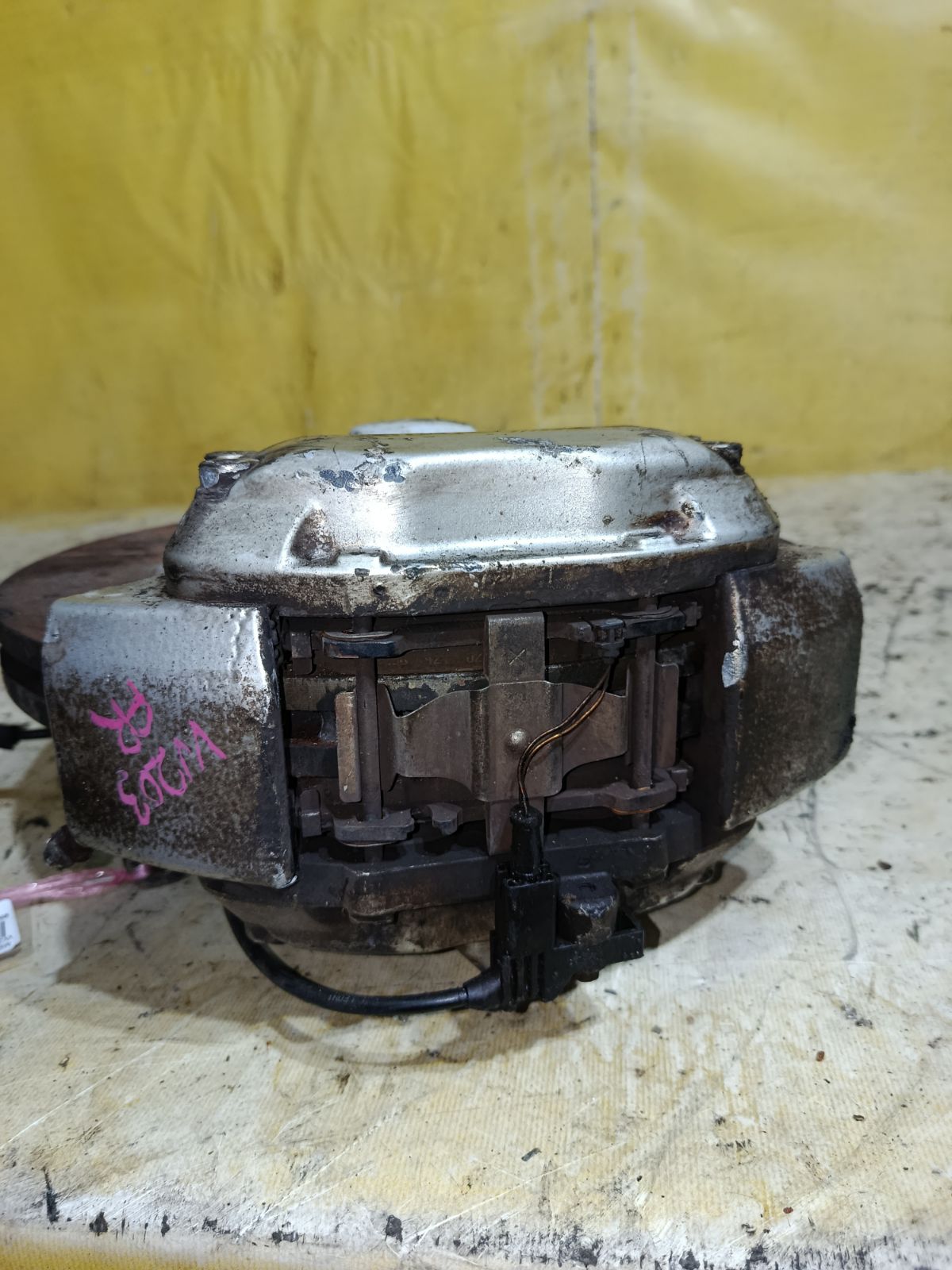 Ступица на Mercedes-Benz C-Class W203.065 112.961 Фото 4