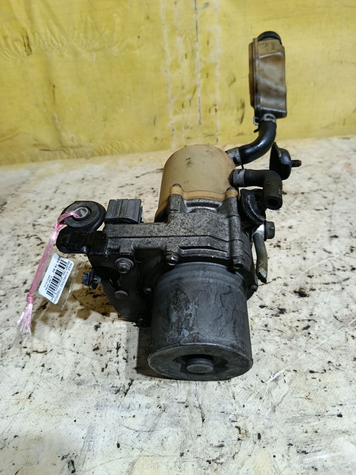 Насос гидроусилителя на Mazda 3 BK5P Фото 3