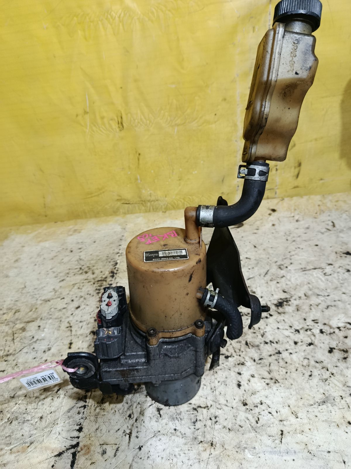 Насос гидроусилителя на Mazda 3 BK5P Фото 4