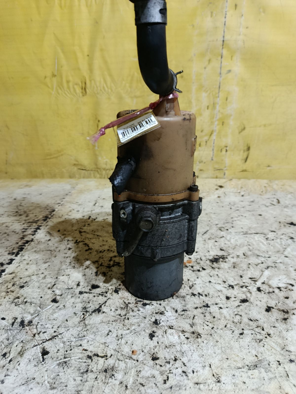 Насос гидроусилителя на Mazda 3 BK5P Фото 2