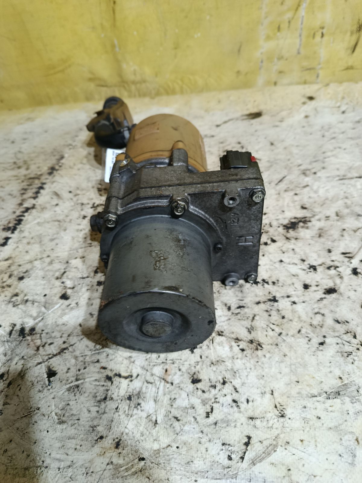 Насос гидроусилителя на Mazda 3 BK5P Фото 3