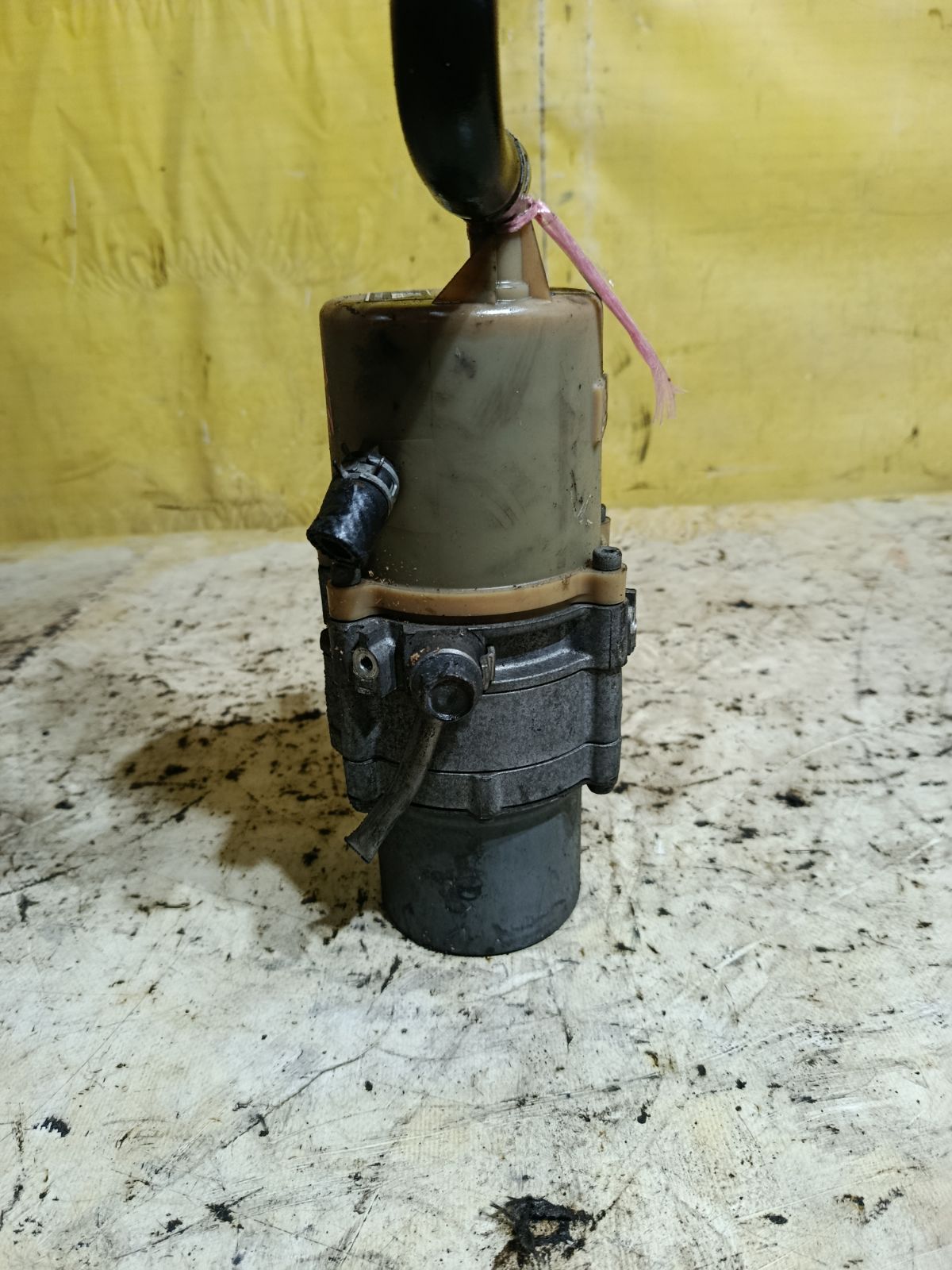 Насос гидроусилителя на Mazda 3 BLEFW Фото 2