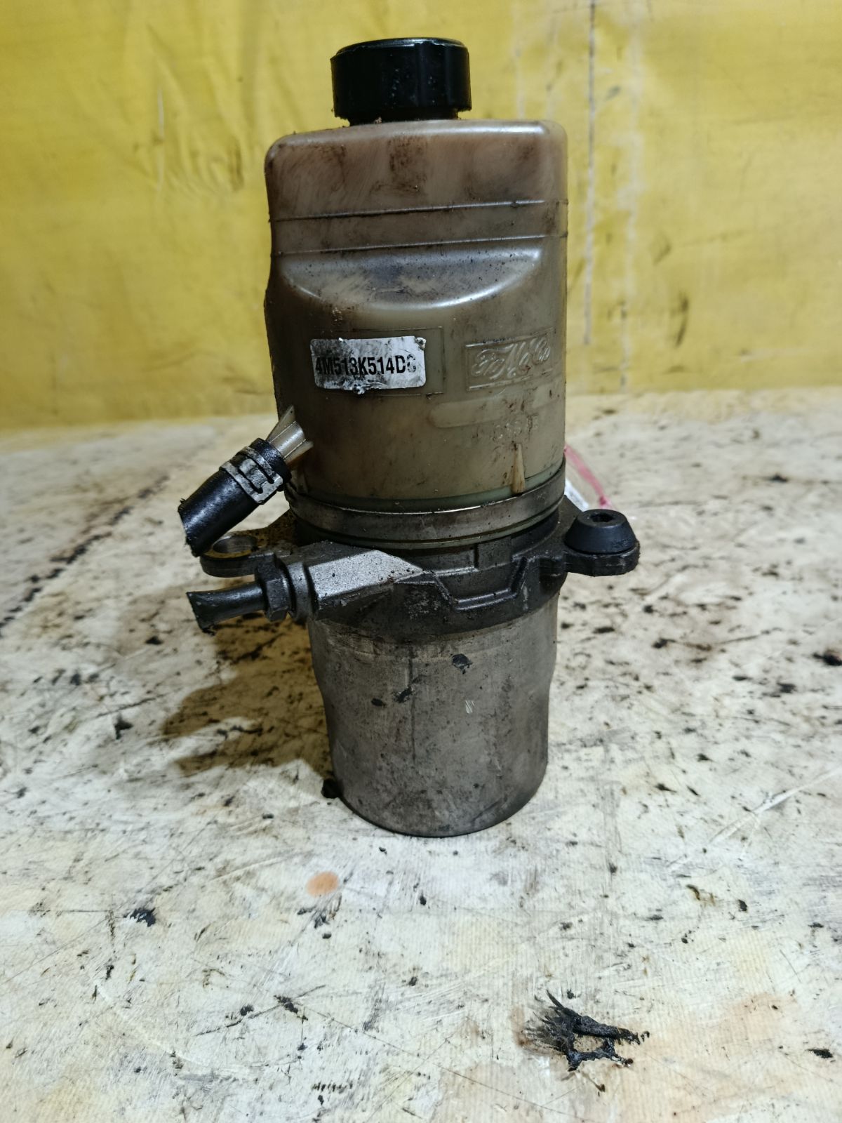 Насос гидроусилителя 4M51-3K514-DC на Ford Focus 2 Фото 2