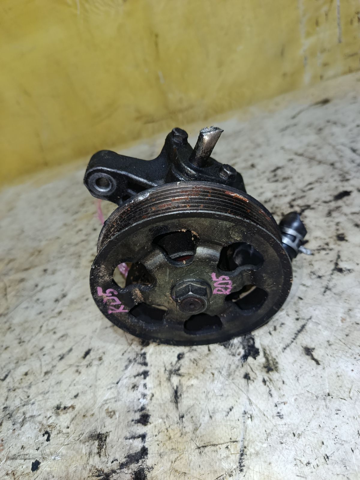 Насос гидроусилителя на Honda Cr-V RD5 K20A Фото 1