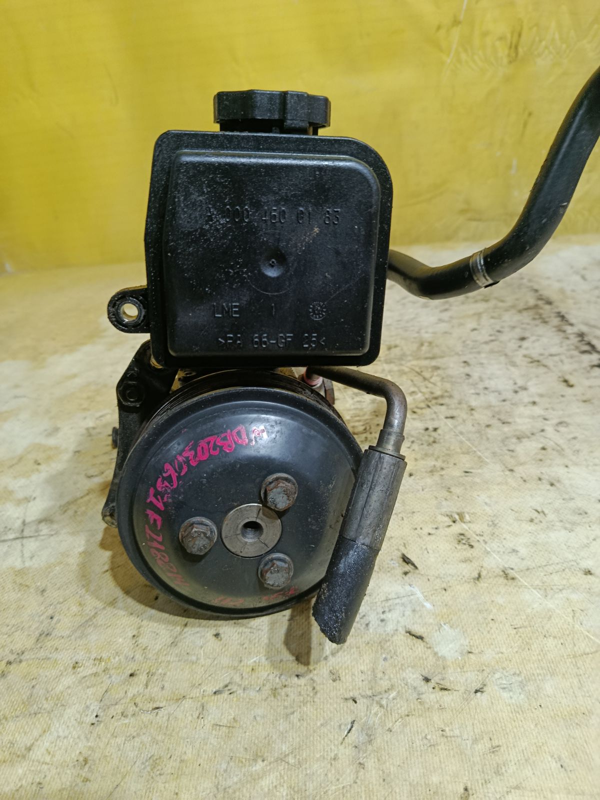 Насос гидроусилителя A1124660101, A0004600183 на Mercedes-Benz C-Class W203.065 112.961 Фото 1