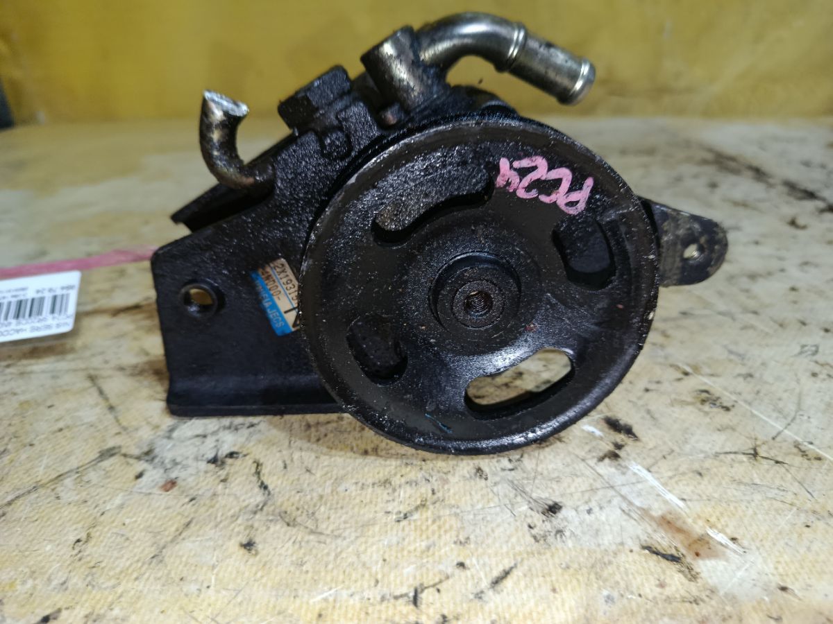 Насос гидроусилителя на Nissan Serena PC24 SR20DE Фото 2