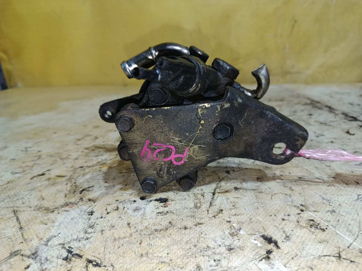 Насос гидроусилителя на Nissan Serena PC24 SR20DE Фото 3