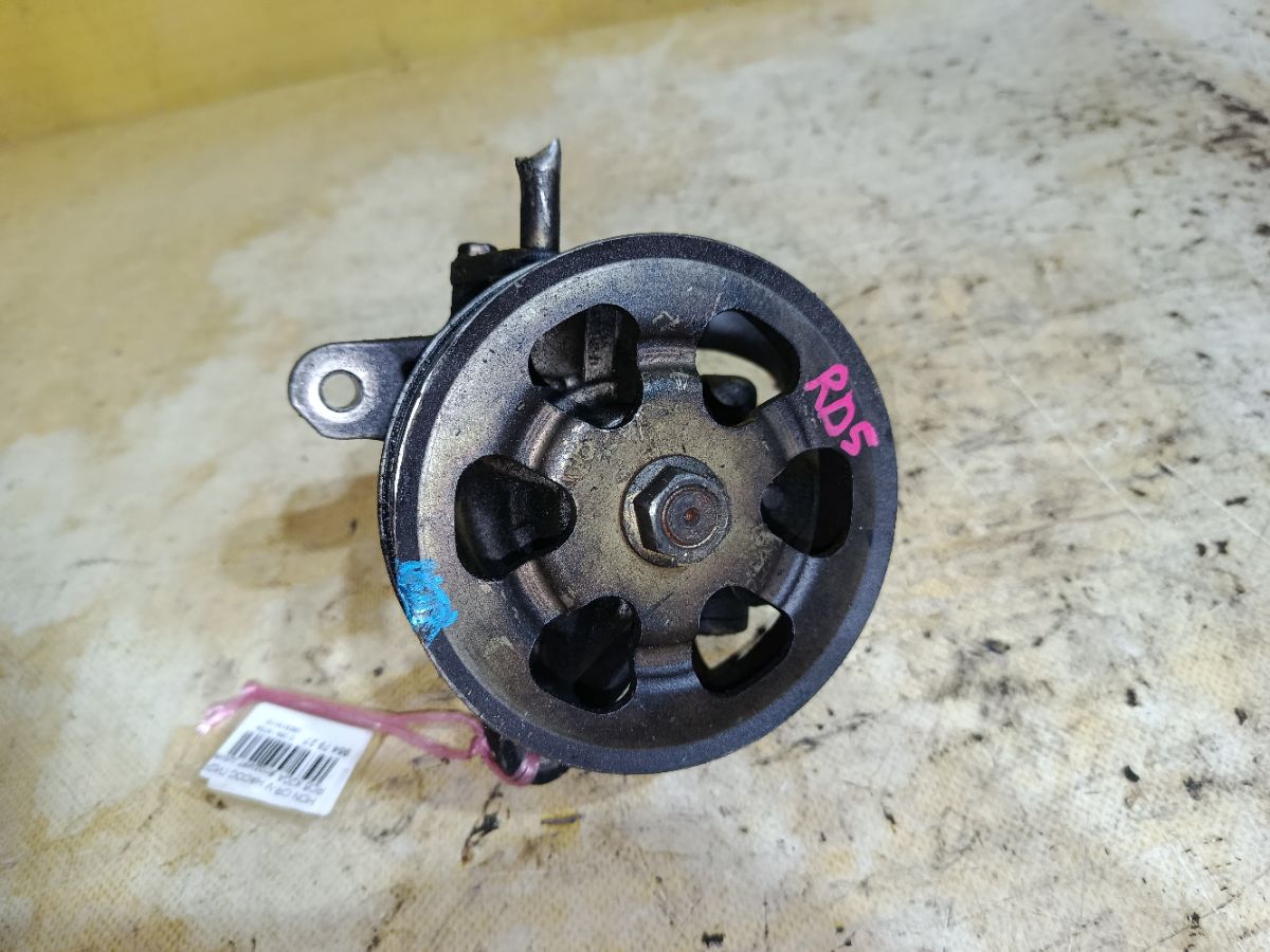 Насос гидроусилителя на Honda Cr-V RD5 K20A Фото 1