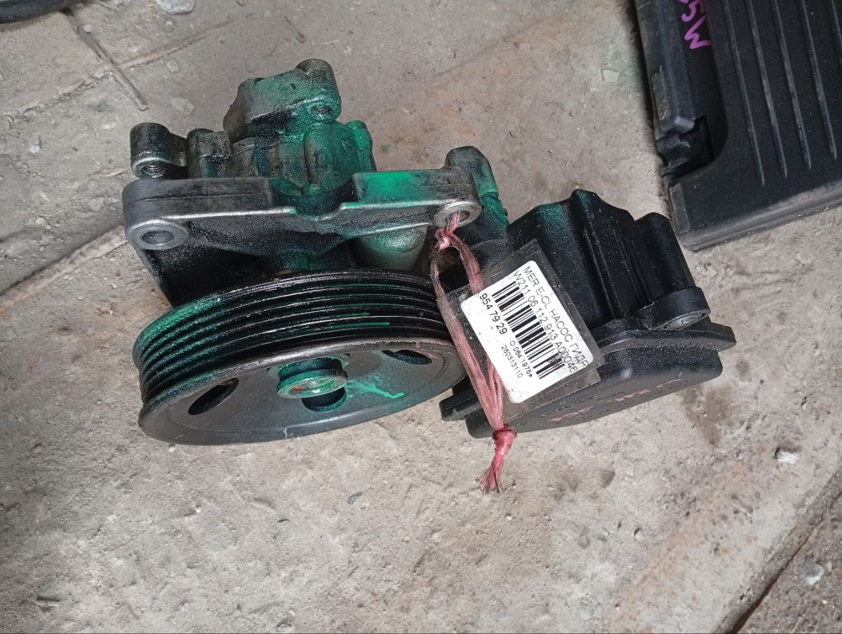Насос гидроусилителя A0004600183, 8001672, A0034666001, A0044661401 на Mercedes-Benz E-Class W211.061 112.913 Фото 6