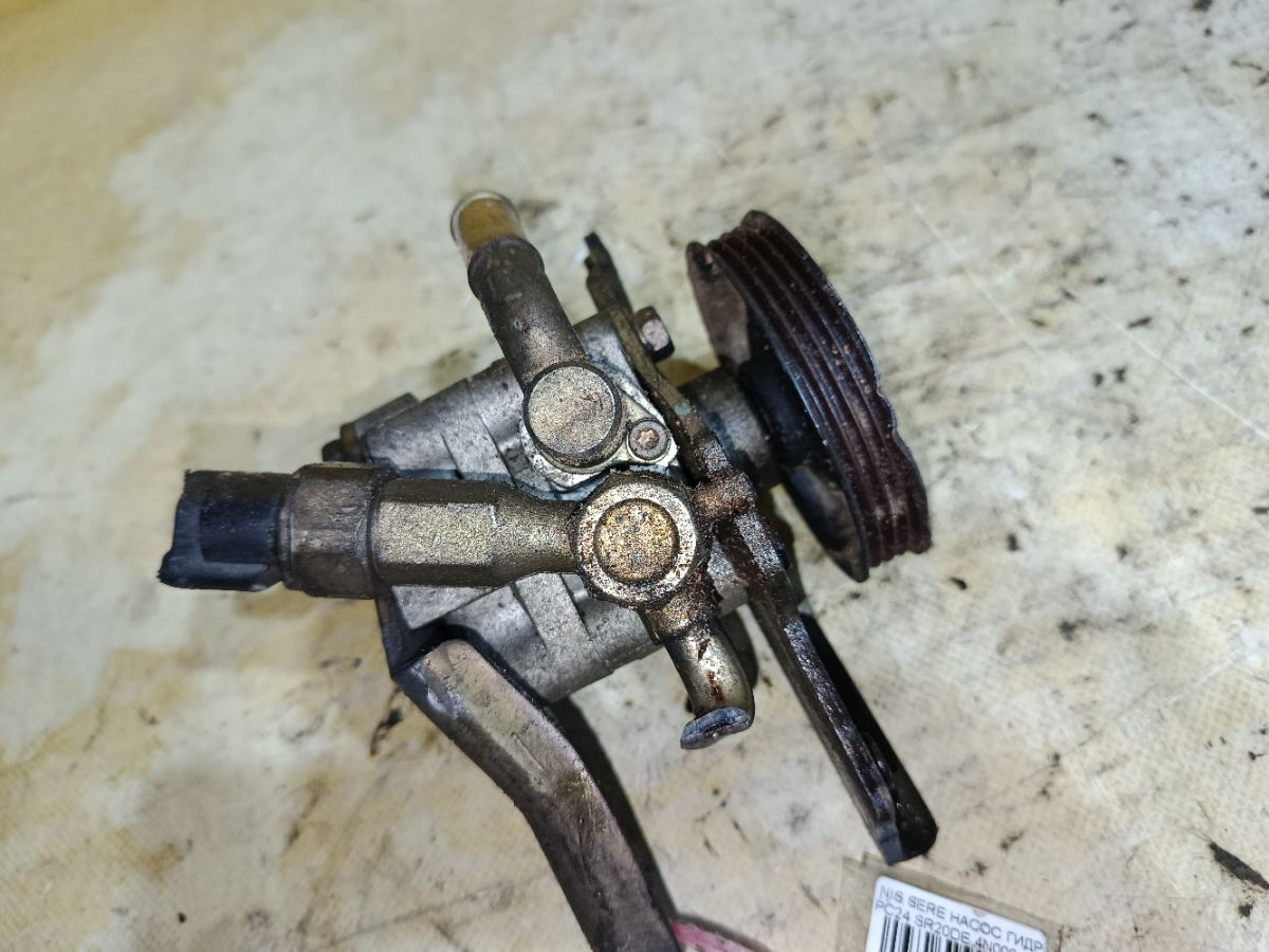 Насос гидроусилителя на Nissan Serena PC24 SR20DE Фото 3