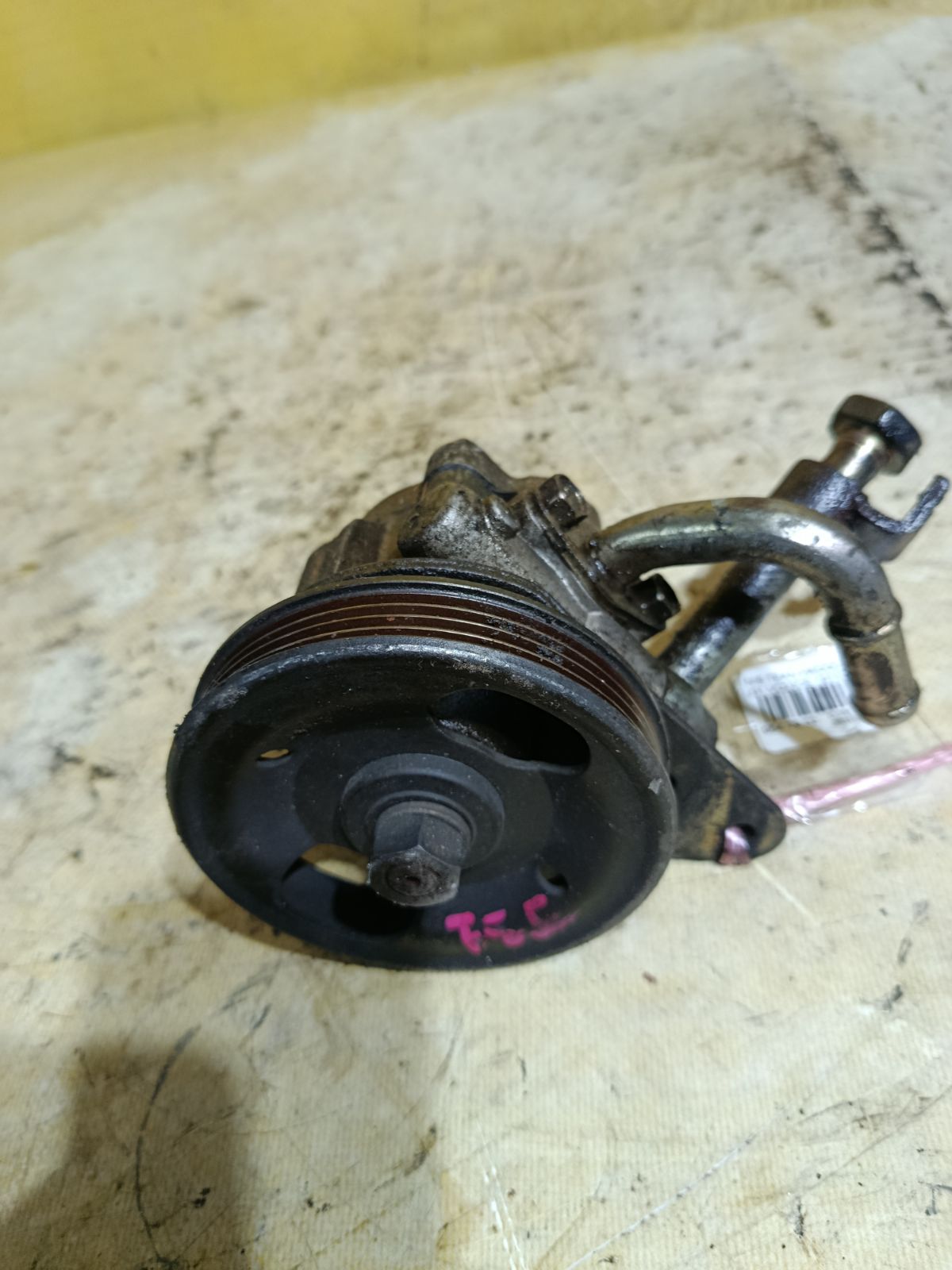 Насос гидроусилителя 19110-9Y800 на Nissan Teana J31 VQ23DE Фото 1