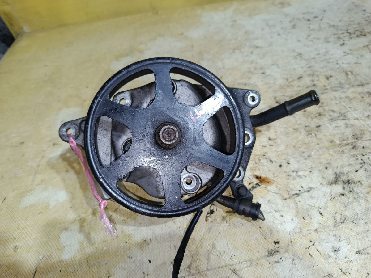 Насос гидроусилителя на Mazda Mpv LWFW AJ Фото 3