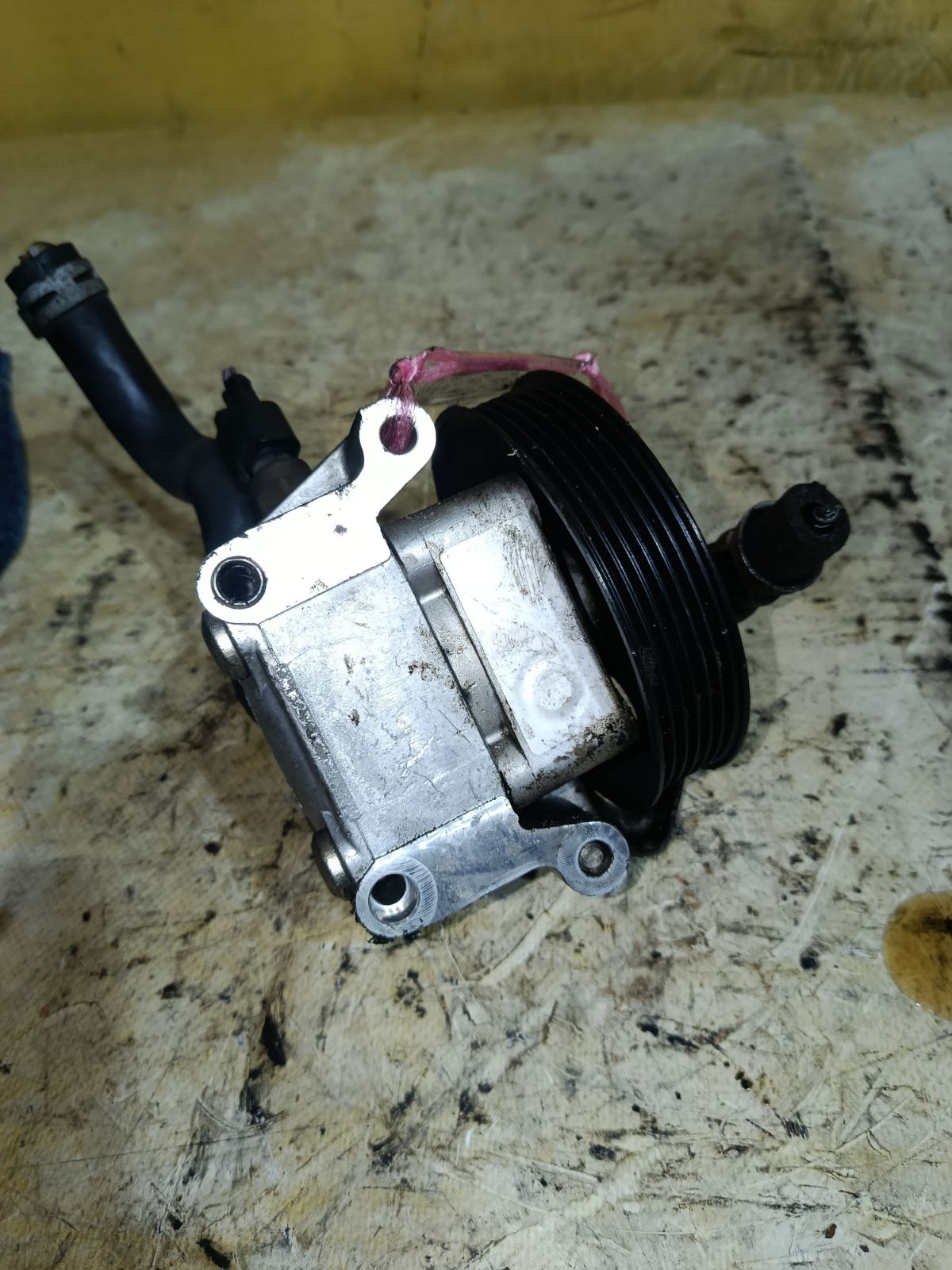 Насос гидроусилителя BV61-3A696-AB на Ford Focus 3 PNDA Фото 4