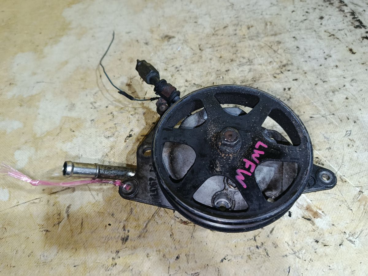 Насос гидроусилителя на Mazda Mpv LWFW AJ Фото 2