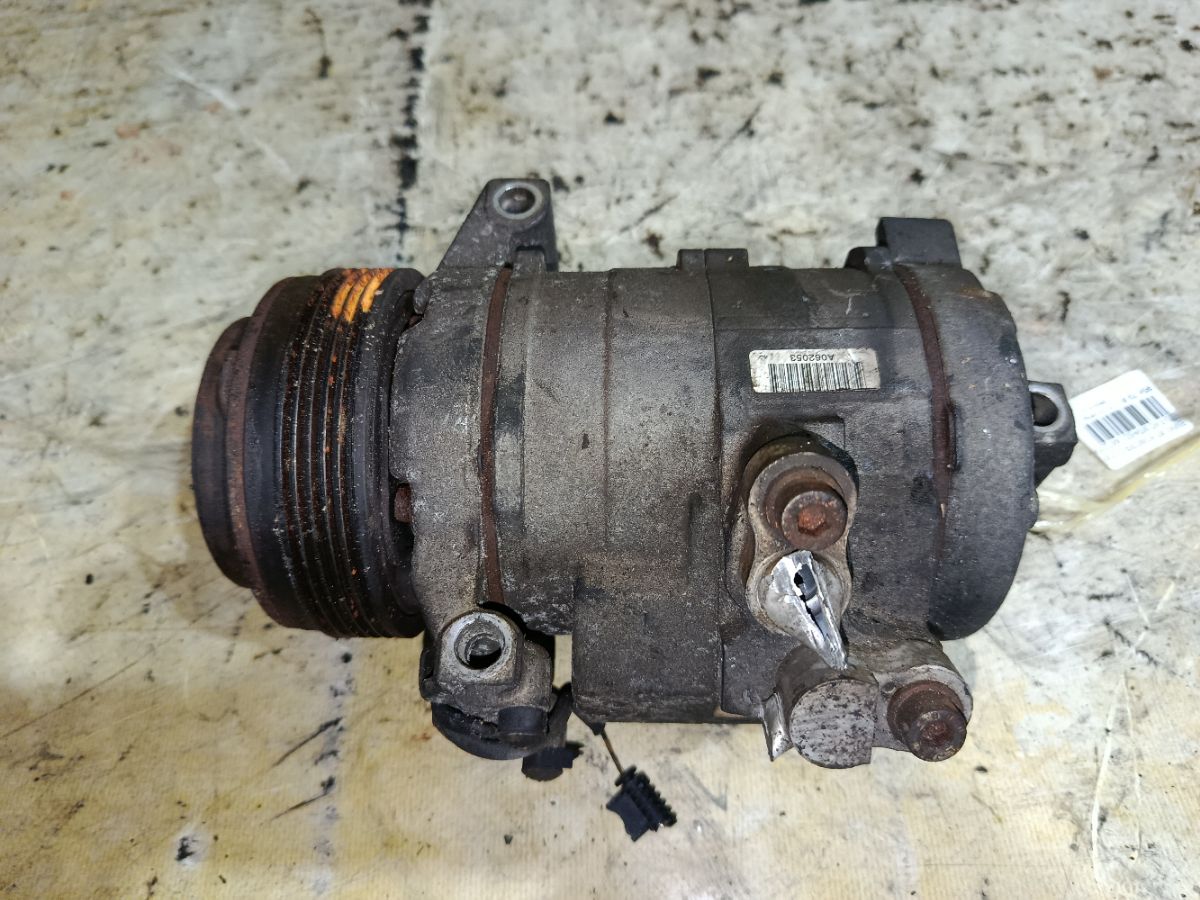 Компрессор кондиционера на Bmw X5 E53-FA53 M54 Фото 1