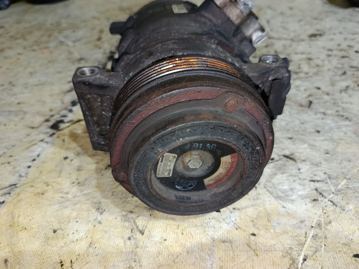 Компрессор кондиционера на Bmw X5 E53-FA53 M54 Фото 2