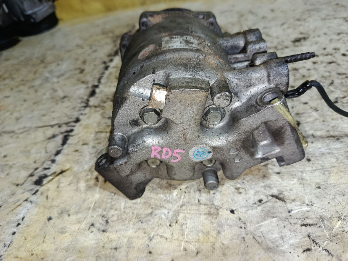 Компрессор кондиционера на Honda Cr-V RD5 K20A Фото 5