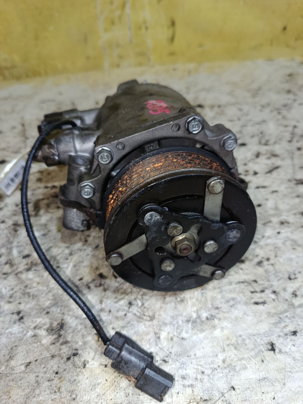 Компрессор кондиционера на Honda Cr-V RD5 K20A Фото 5