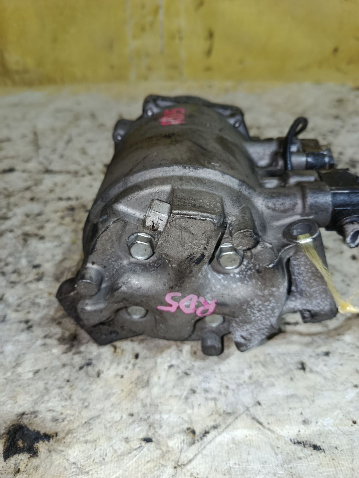 Компрессор кондиционера на Honda Cr-V RD5 K20A Фото 6