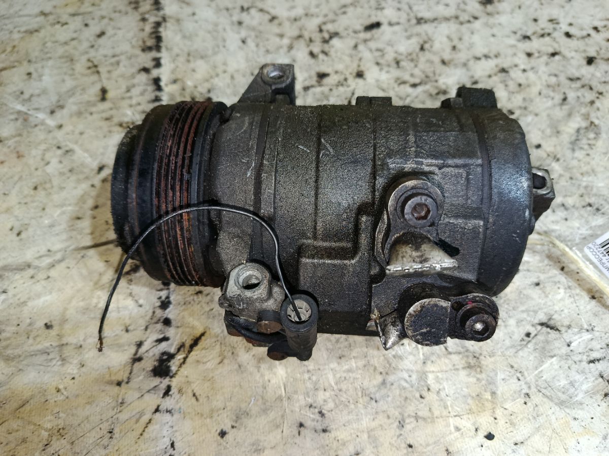 Компрессор кондиционера на Bmw X5 E53-FA53 M54 Фото 1