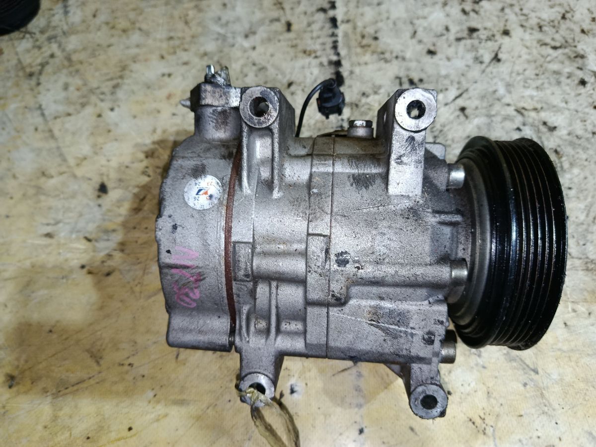 Компрессор кондиционера 92600-AU000 на Nissan X-Trail NT30 QR20DE Фото 6