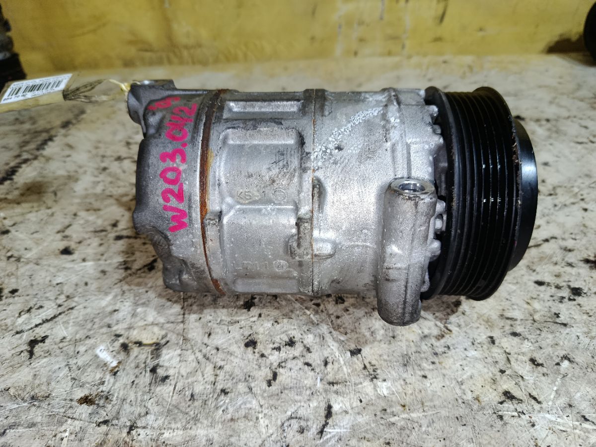 Компрессор кондиционера на Mercedes-Benz C-Class W203.042 271.940 Фото 4