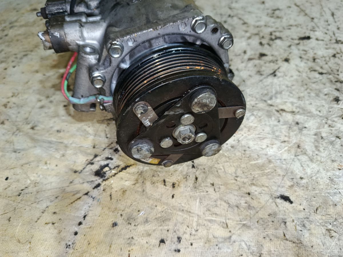 Компрессор кондиционера на Honda Cr-V RD5 K20A Фото 2