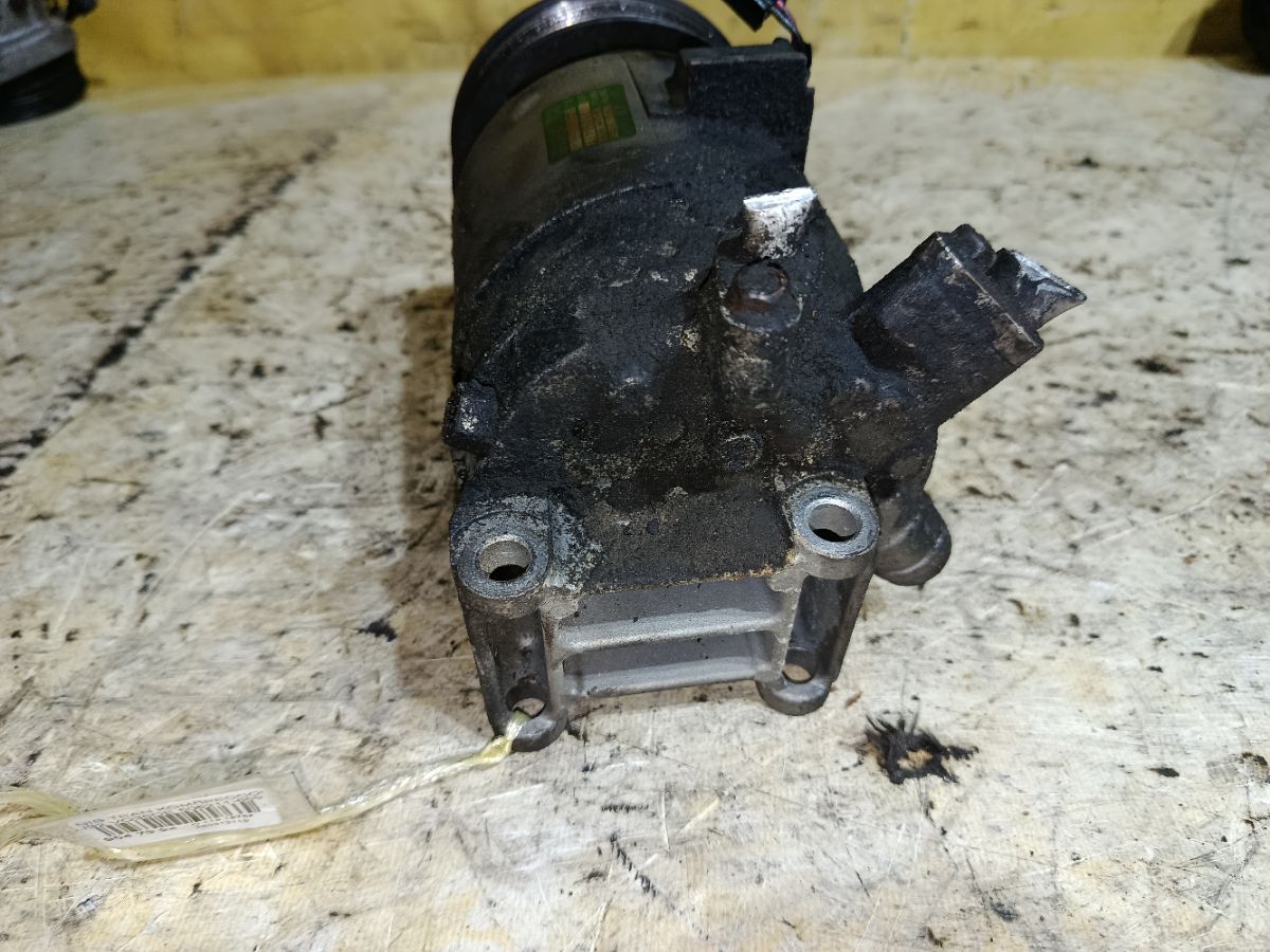 Компрессор кондиционера на Nissan Teana J32 VQ35DE Фото 2