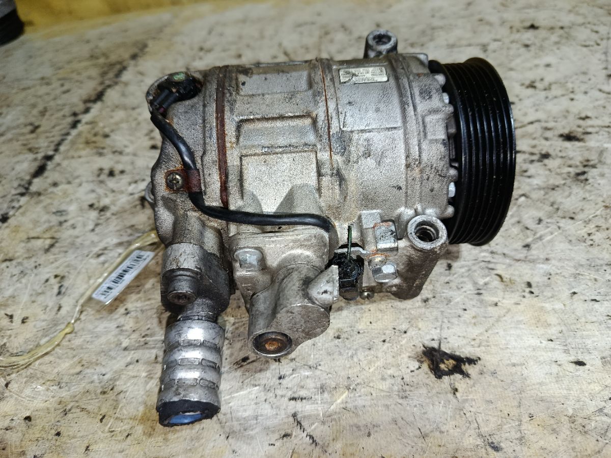 Компрессор кондиционера на Mercedes-Benz E-Class W211.061 112.913 Фото 1