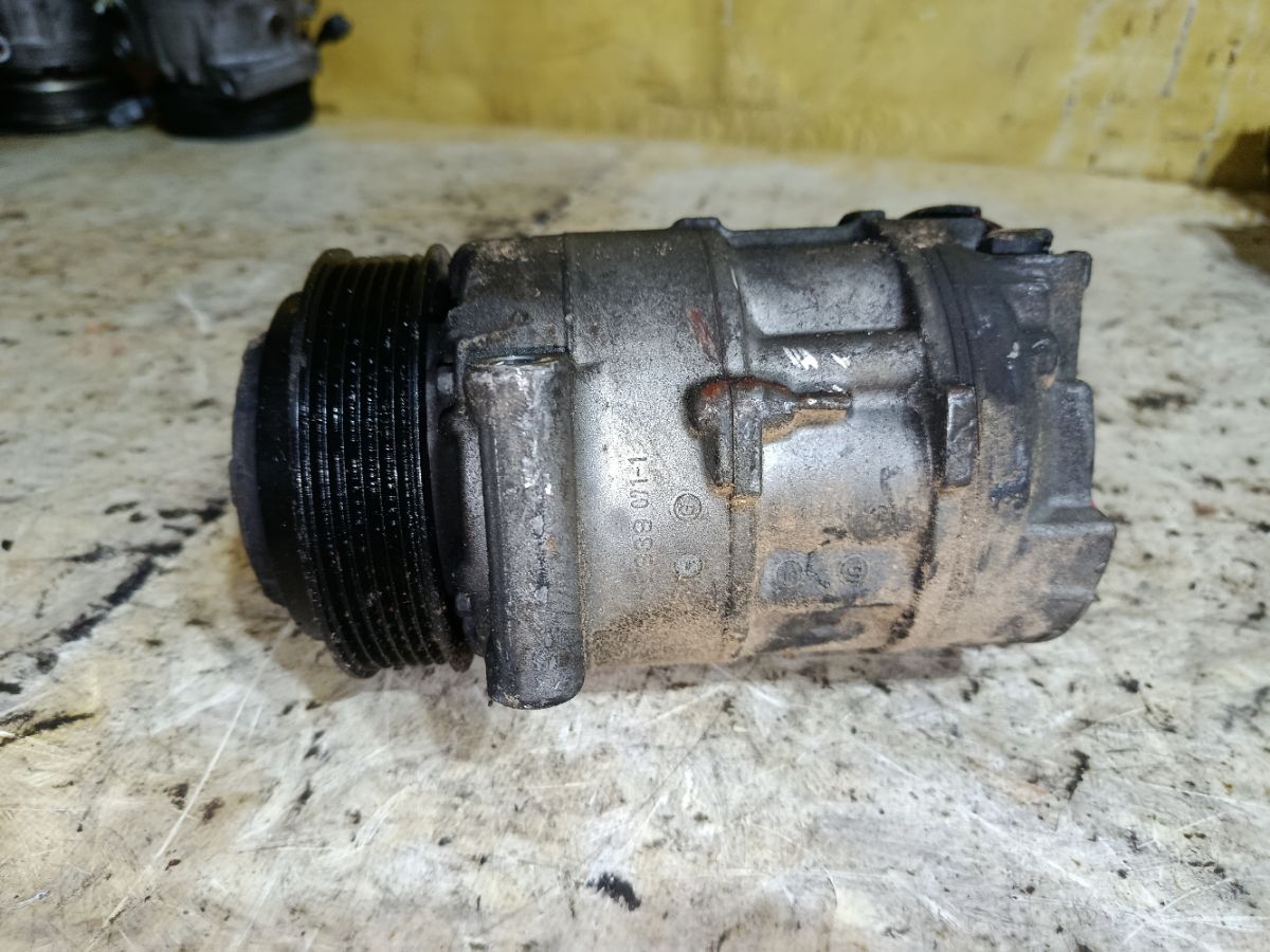 Компрессор кондиционера A0022303111 на Mercedes-Benz C-Class W204.054 272.947 Фото 5