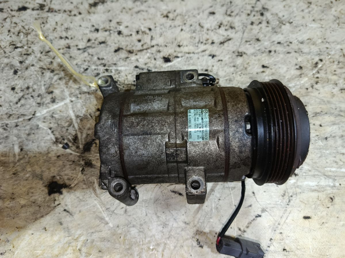 Компрессор кондиционера F500-RN8AA-08 на Mazda 3 BLEFW LF-VDS Фото 1