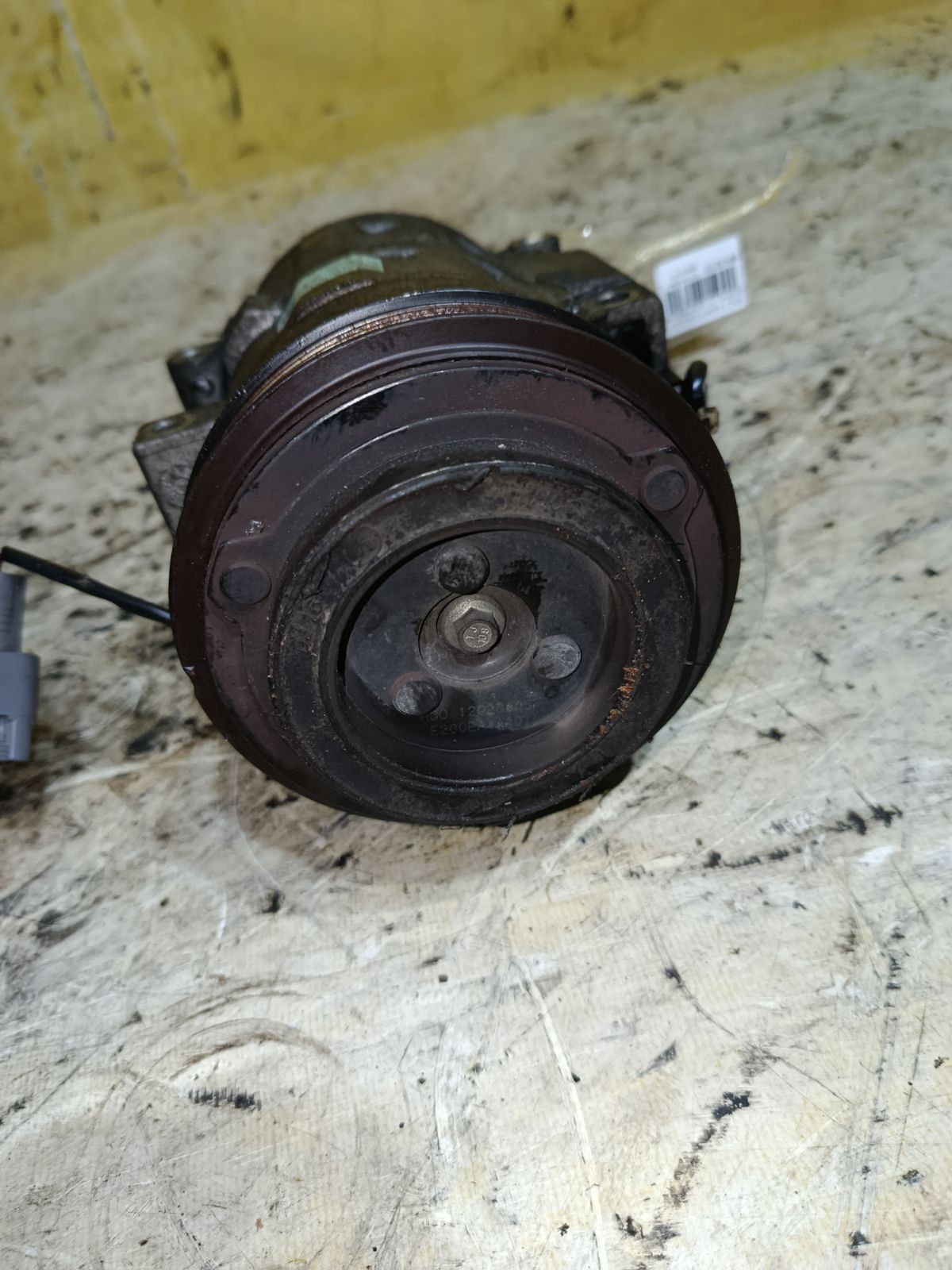 Компрессор кондиционера F500-RN8AA-08 на Mazda 3 BLEFW LF-VDS Фото 5