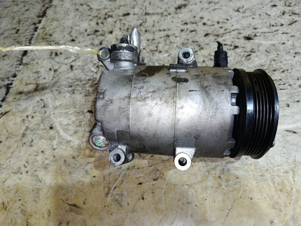 Компрессор кондиционера BV6N-19D629-BF на Ford Focus 2 Фото 2