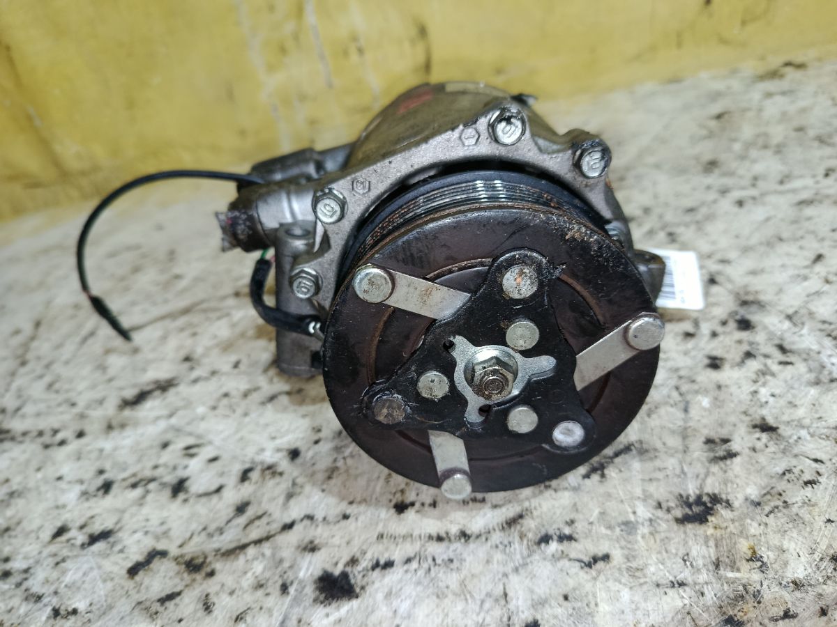 Компрессор кондиционера на Honda Cr-V RD5 K20A Фото 4