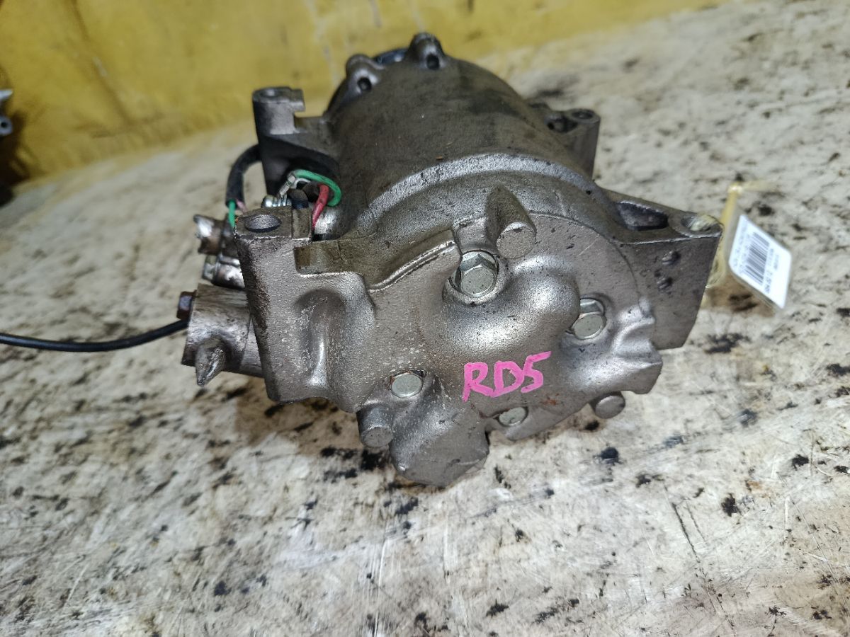 Компрессор кондиционера на Honda Cr-V RD5 K20A Фото 5