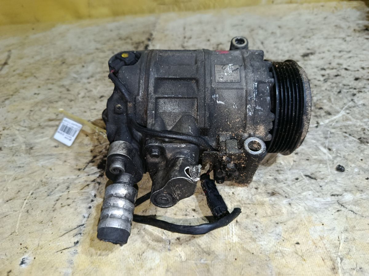Компрессор кондиционера A0012301211 на Mercedes-Benz E-Class W211.065 112.949 Фото 1